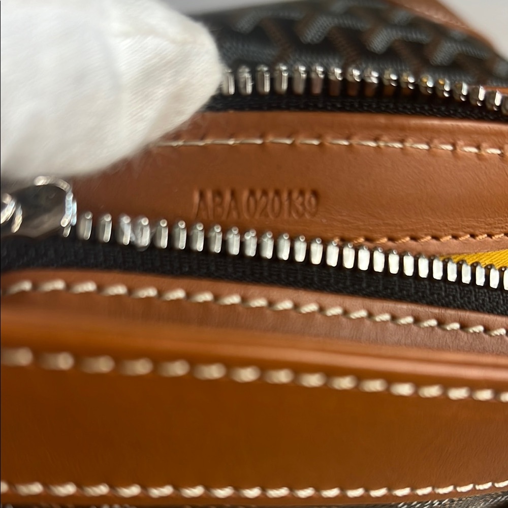 Goyard Brown & Black St. Louis Tote Bag - Picture 14 of 14